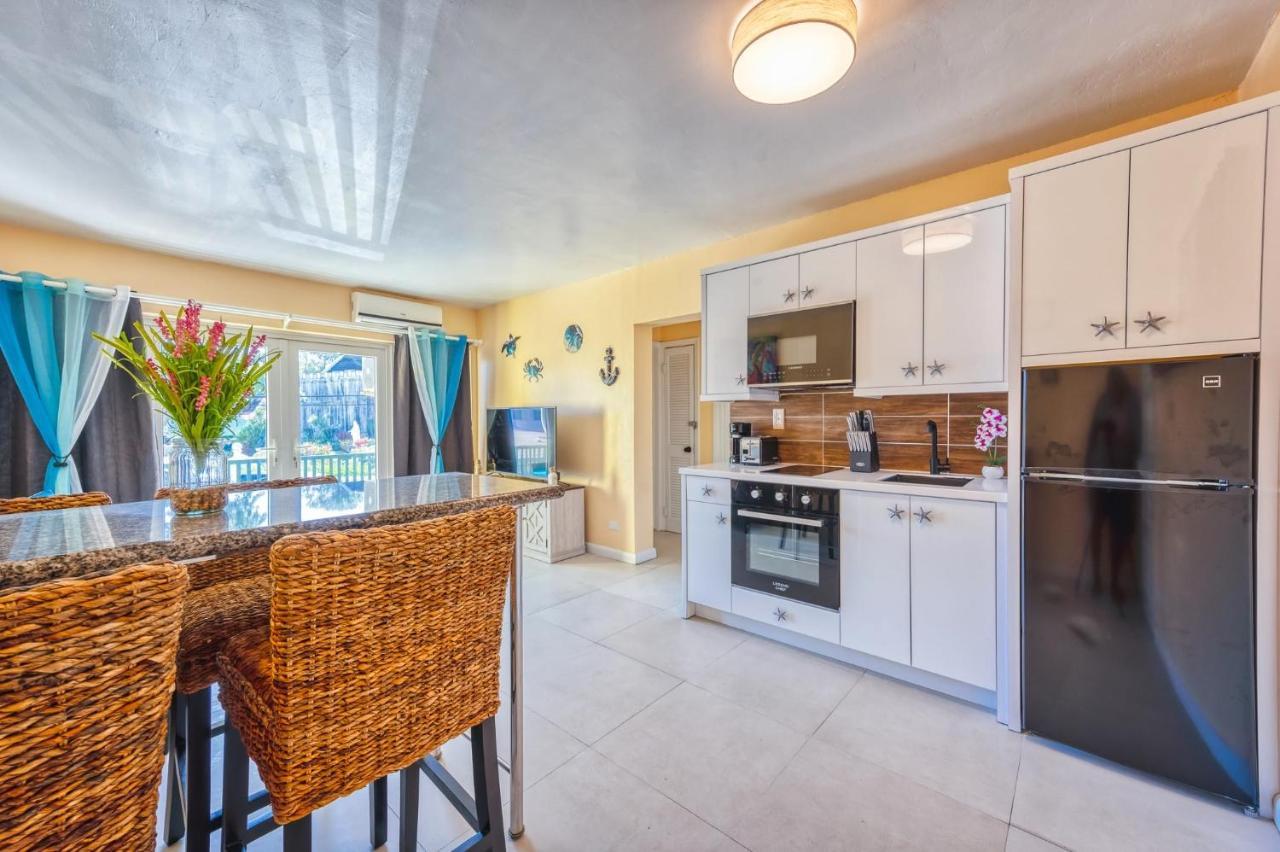 Lovely Apartment Near Beach, Downtown, 24H Security, Pool Nasáu Exterior foto